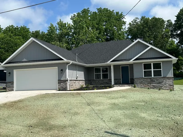 3141 E Iroquois Street, Springfield, MO 65804