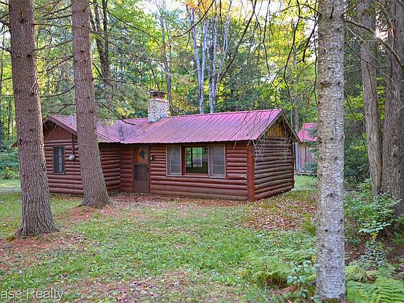 2nd image of 7745 Alpine Dr