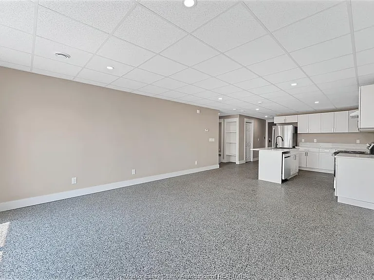 15 Renaud Dr #201 — Photo 10