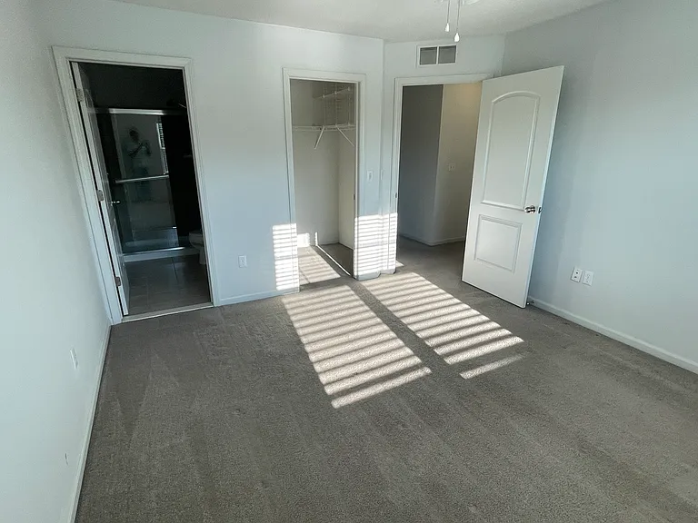 4621 Bradley Cir — Photo 21