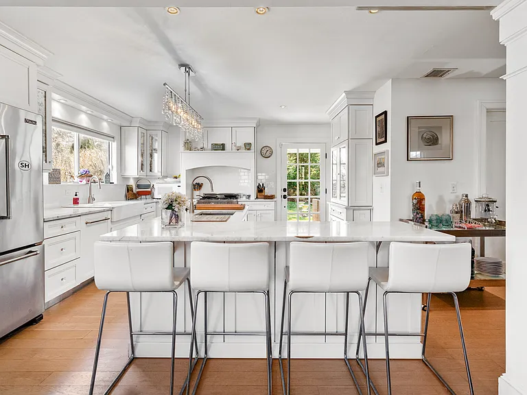 Meadowgrass Ln — Photo 11