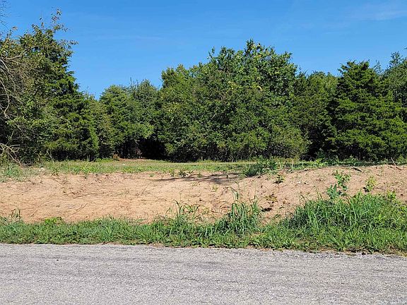 5th image of Twin Pond Rd