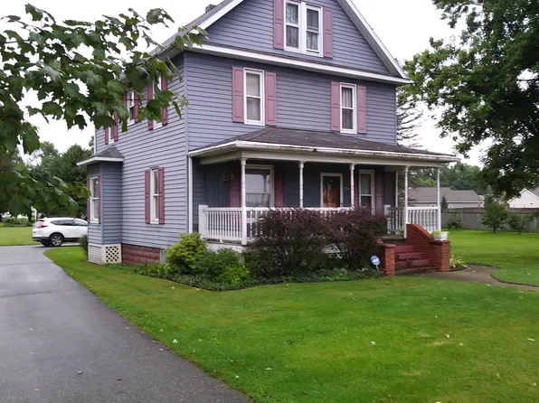 1256 N Wooster Ave, Strasburg, OH 44680