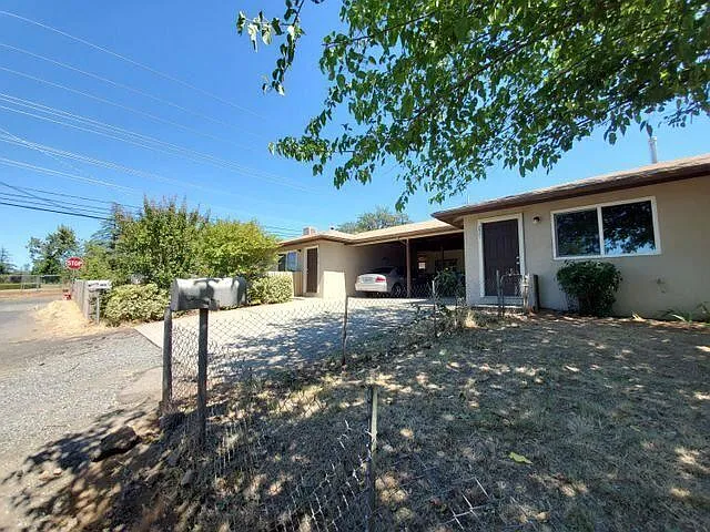 2519 Reservoir Ln photo 1