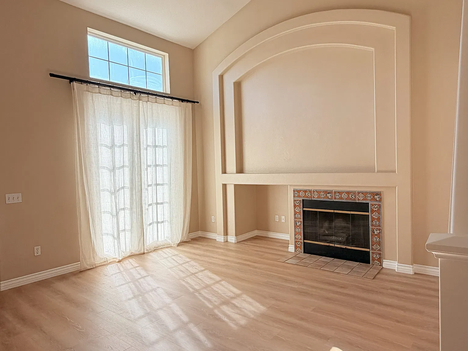 23319 Anacapa Ln — Photo 4