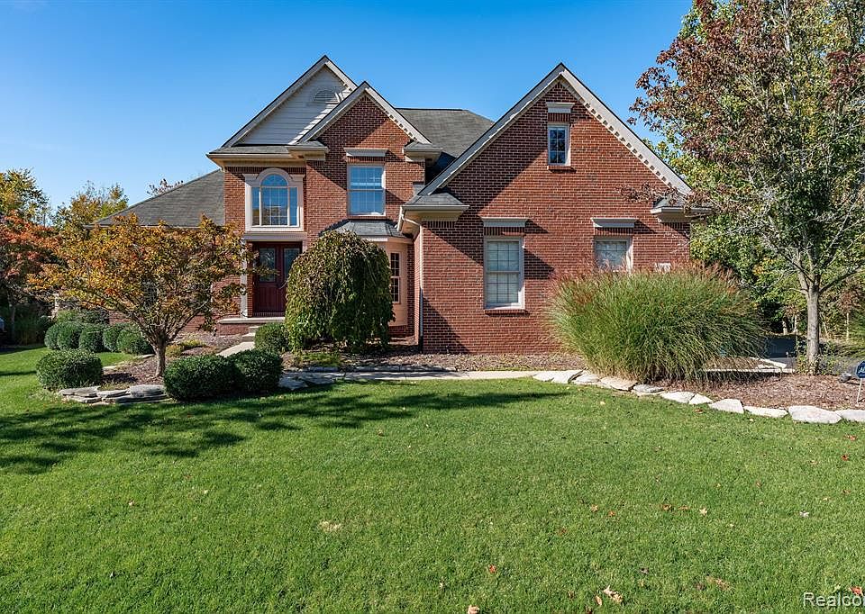 6816 Oakhurst Ridge Rd, Clarkston, MI 48348 Zillow