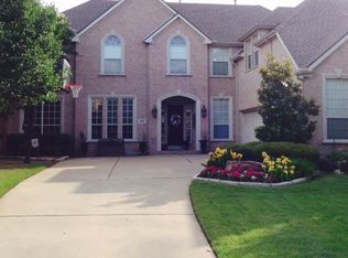 2612 Creekway Dr, Carrollton, TX 75010