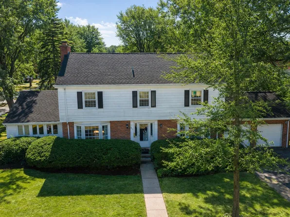 3701 Foster St, Evanston, IL 60203