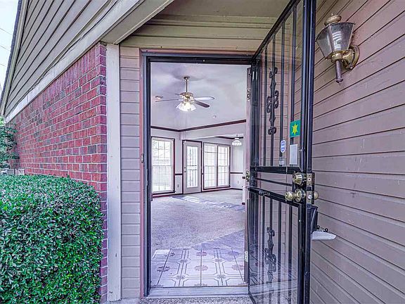 3rd image of 2992 Huntington Trail Dr #Tl
