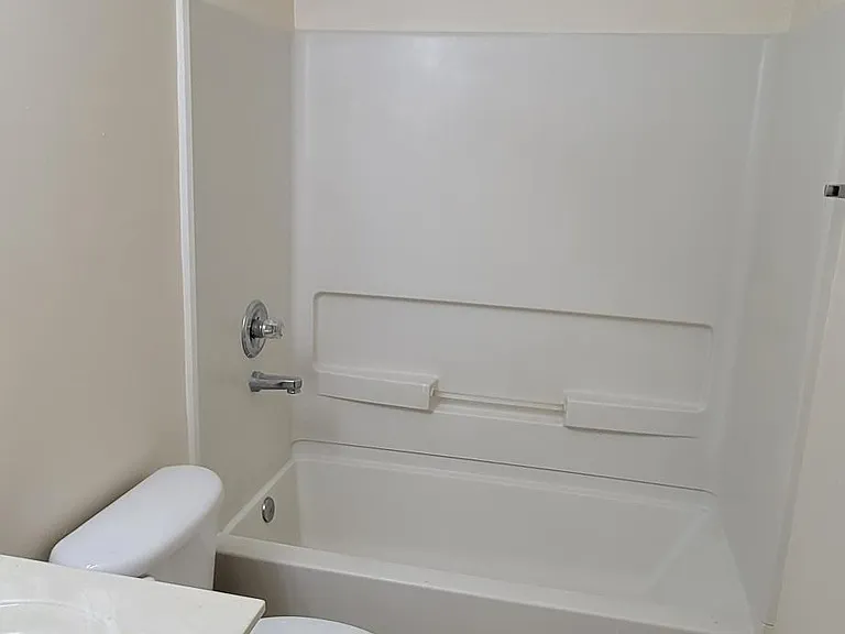 1036 S Creek Dr — Photo 9