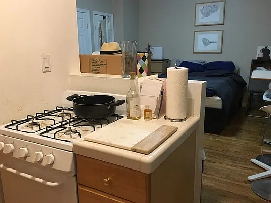 Rented by Charles Coutinho LLC | media 32