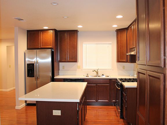 2nd image of 5624 Jacks Ln