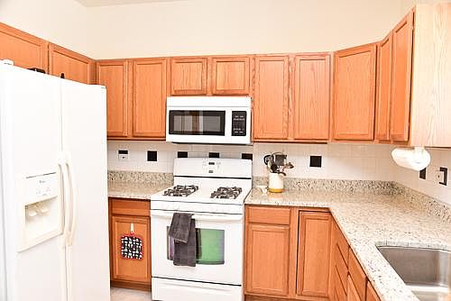 5th image of 13204 W Wakefield Dr