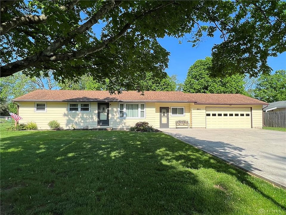 1st image of 241 Janet Ave