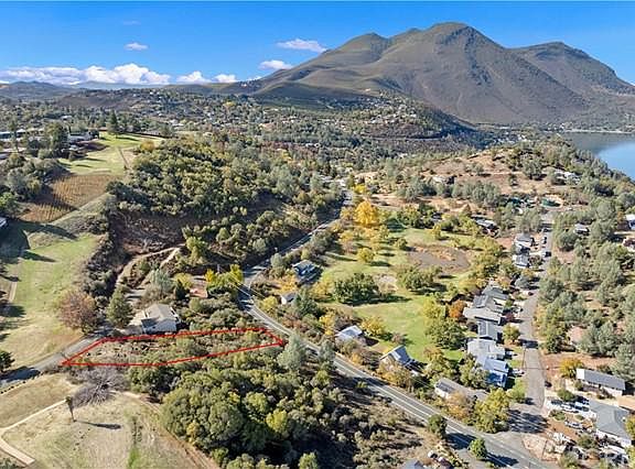 3rd image of 10390 Sunset Ridge Dr