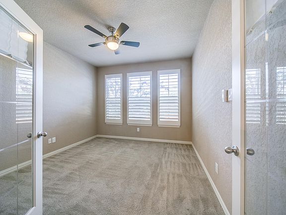 5th image of 23914 Viento Oaks