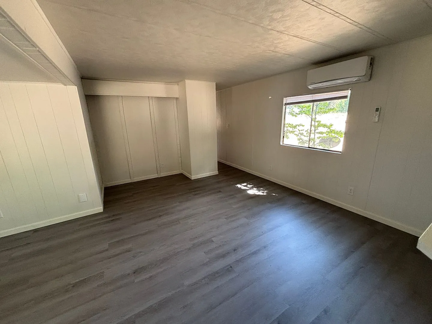 900 Callahan Rd — Photo 4