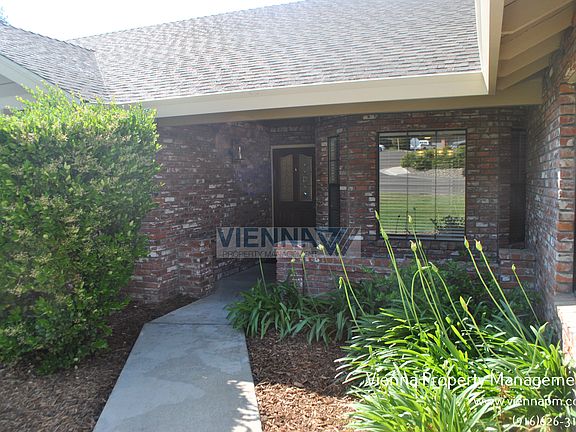 3rd image of 4002 Argonaut Ave