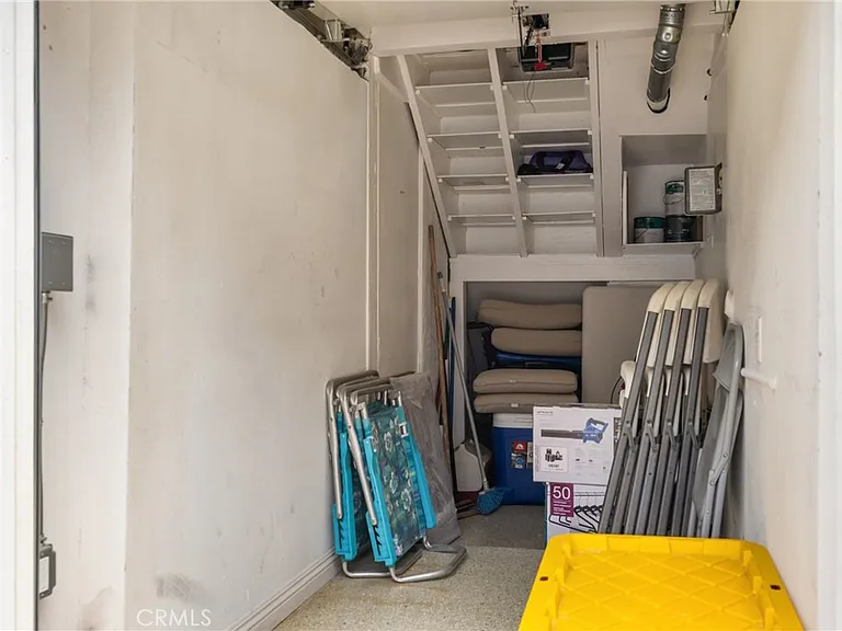 313 Alvarado Pl — Photo 19