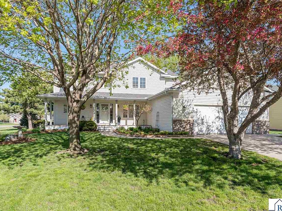 1st image of 2119 Burnett Ln