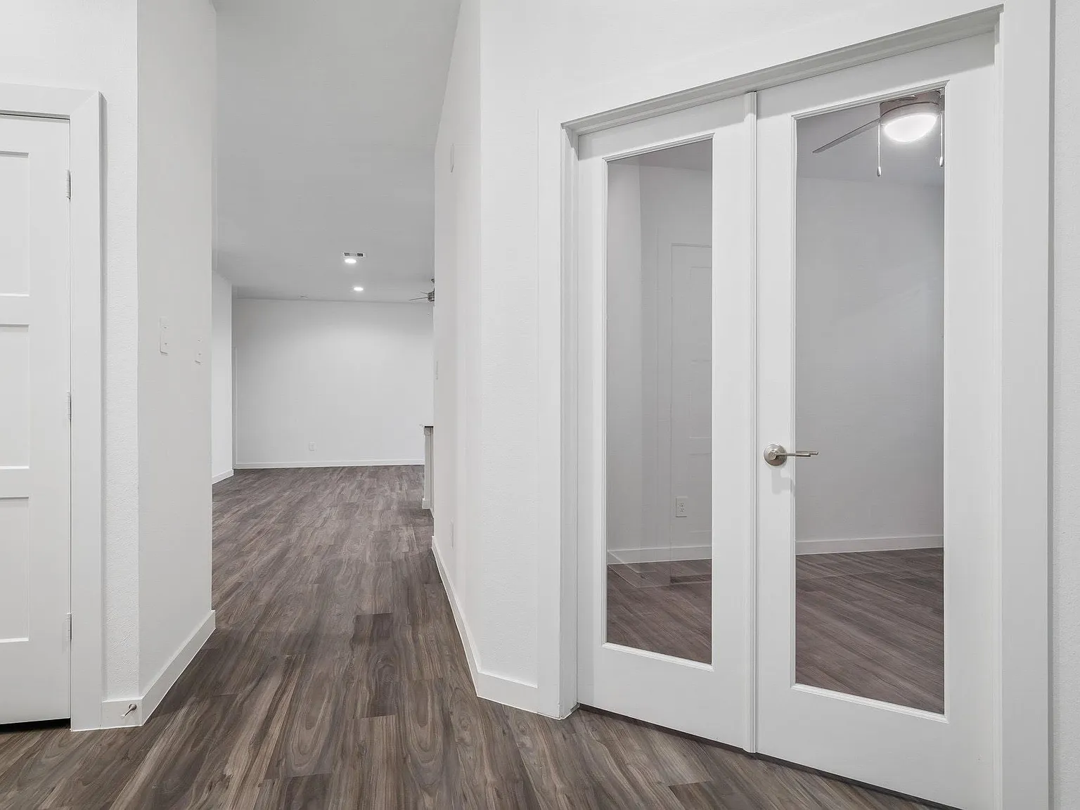 4 bed, 3.0 bath, 2270 sqft, $2,550 — Photo 3