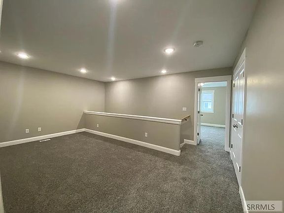 3rd image of 2871 Elmwood
