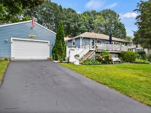 91 Clematis Ave, Weymouth, MA 02188