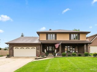 1130 N Thatcher Ln, Addison, IL 60101