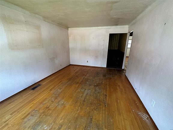 2nd image of 4316 Delor St