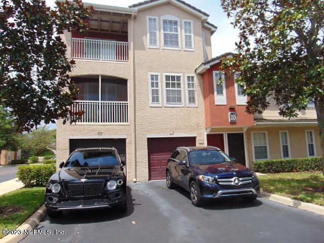 1st image of 10075 Gate Pkwy N #2010