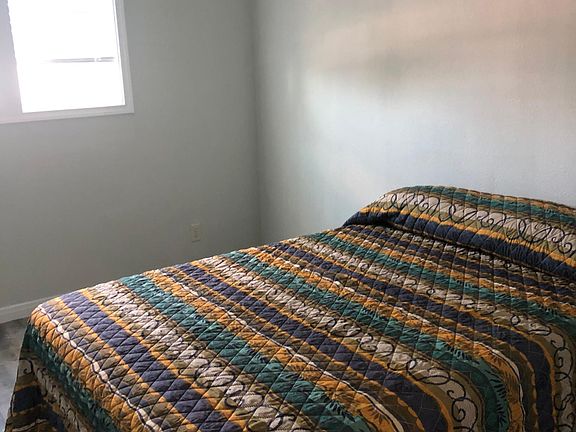 2nd image of 106 W Bay Ave APT 8