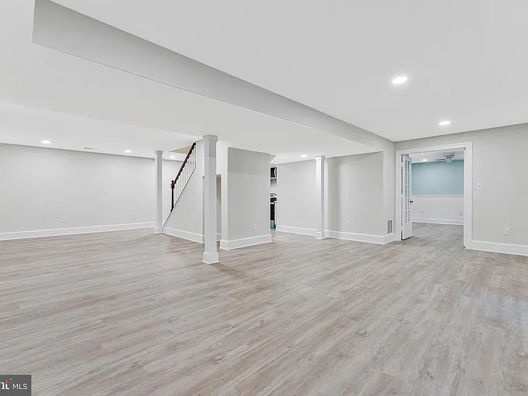 10034 Scenic View Ter — Photo 43