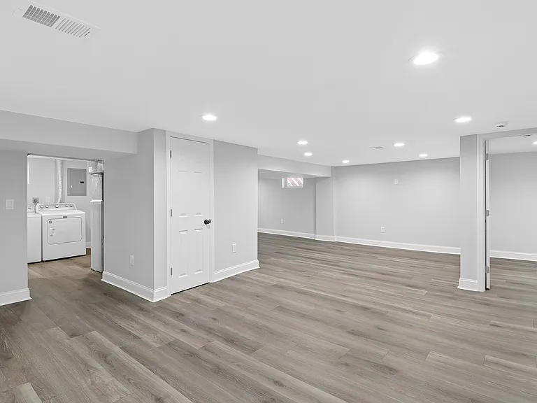 26 Kipling Ave — Photo 17