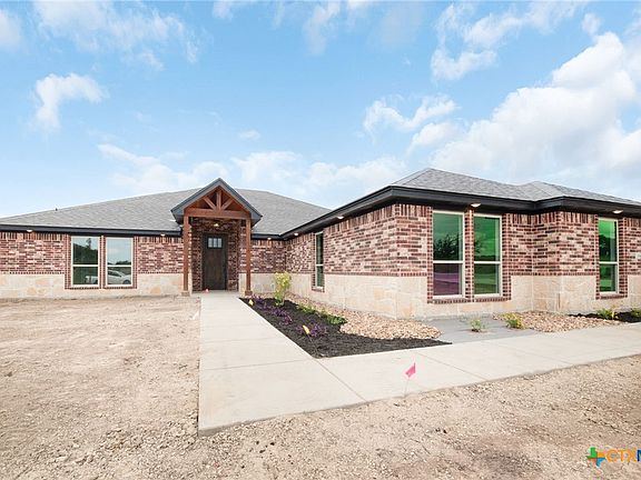 3rd image of 3148 Fish Pond Dr