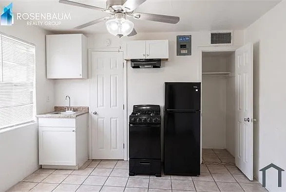 Studio, 400 sqft, $529 — Photo 4