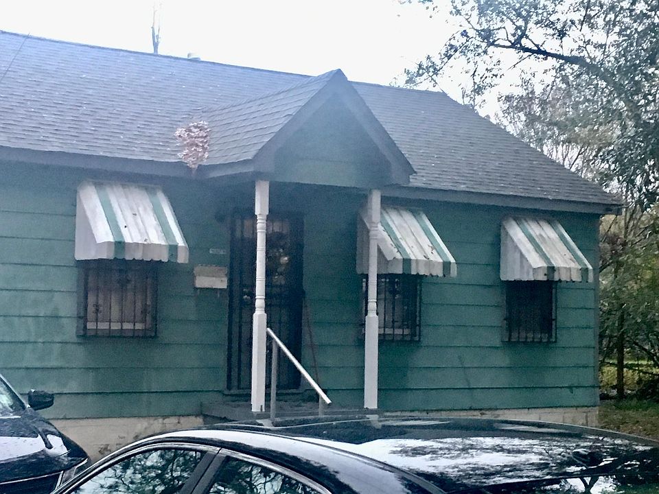 4535 Glen Oaks Drive