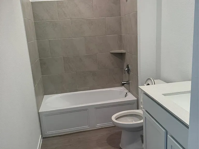 902 Heaven Dr — Photo 18