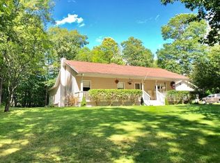 698 Rand Hill Rd, Morrisonville, NY 12962