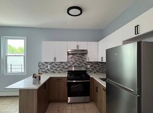 130 Wilkinson Ave #3L, Jersey City, NJ 07305