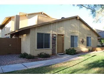 Building Photo - 1336 N 85th Pl