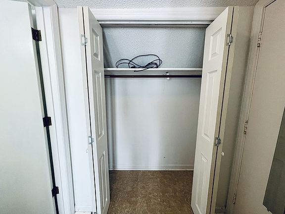 Entryway Closet_11022022