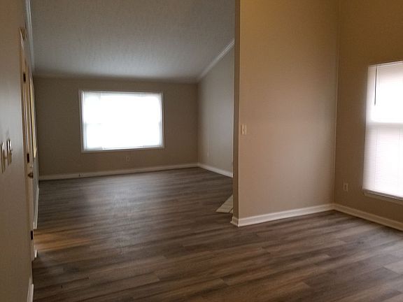 Living Room / Dining Area