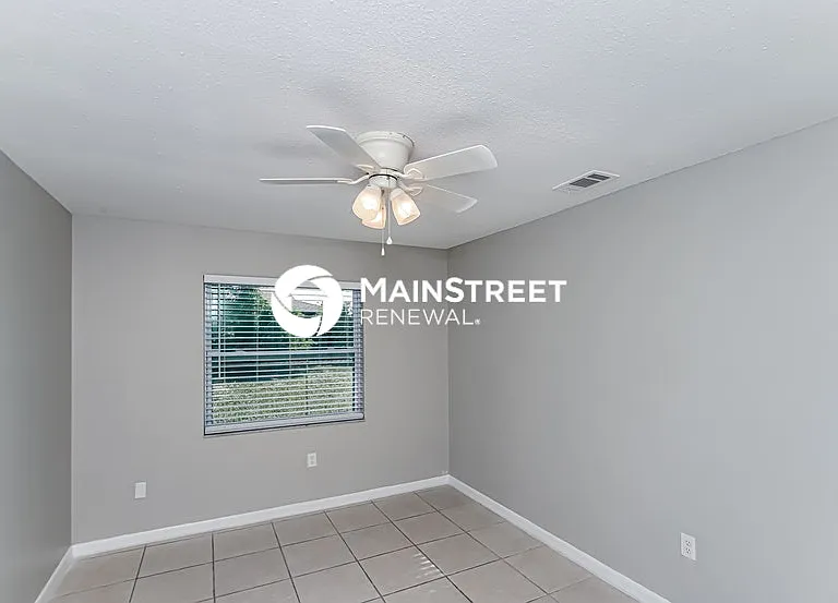 1513 Hendren Dr — Photo 12