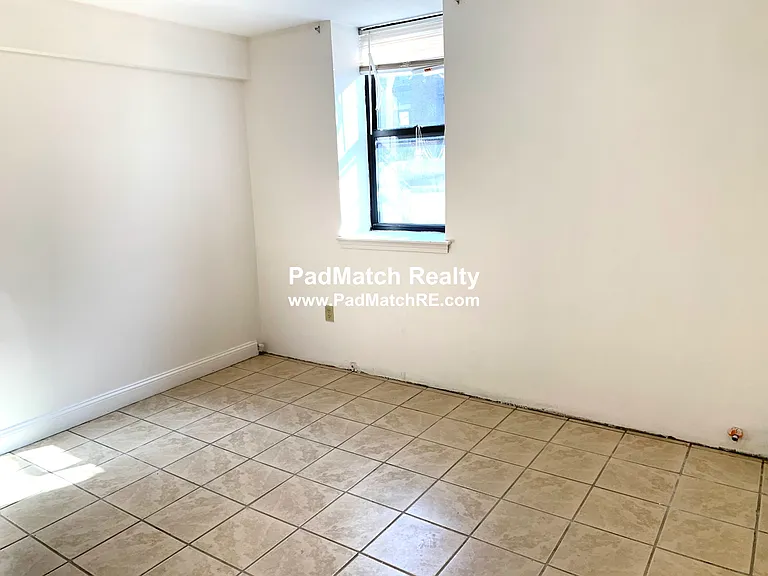 19 Egremont Rd #B — Photo 9