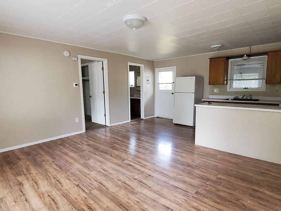 Main living area, view from entry door