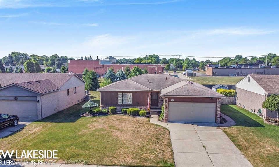 1st image of 13932 Peterboro Dr