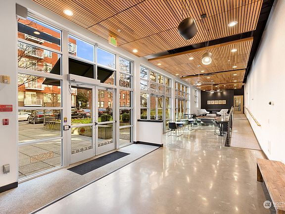3rd image of 1610 Belmont Avenue #512