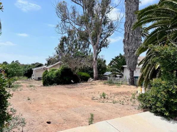 1443 Avocado Rd, Oceanside, CA 92054