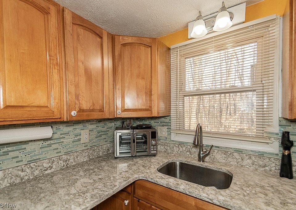 11038 Prouty Rd, Painesville, OH 44077 Zillow