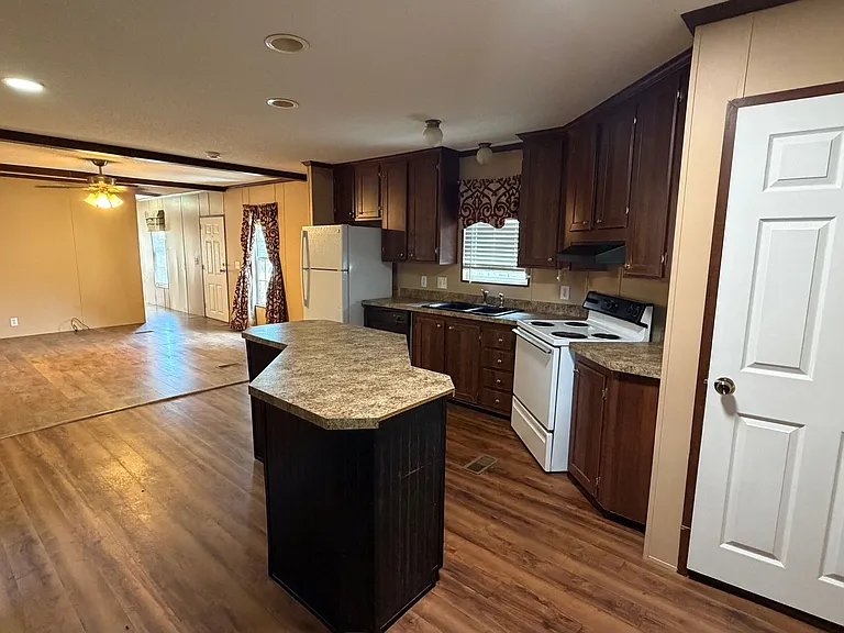 4334 Brannon Rd — Photo 4